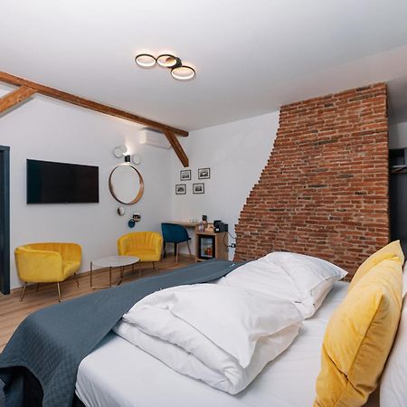 Haller Boutique Hotel Targu Mures Room photo