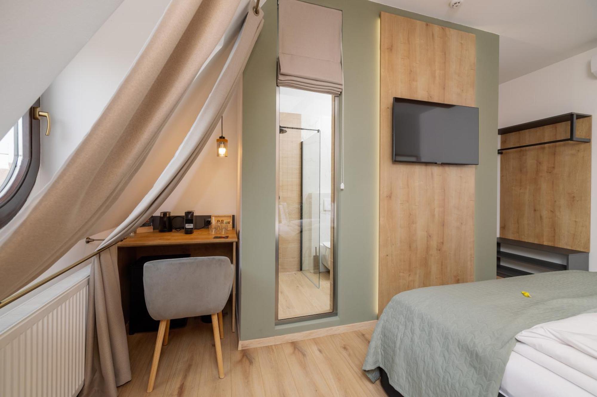 Haller Boutique Hotel Targu Mures Room photo